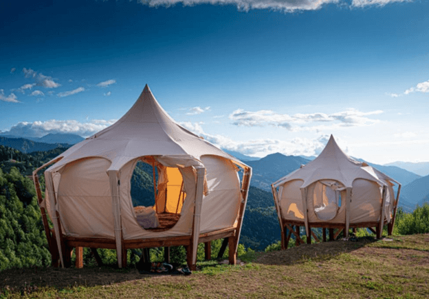 The Difference Between Glamping And Camping2